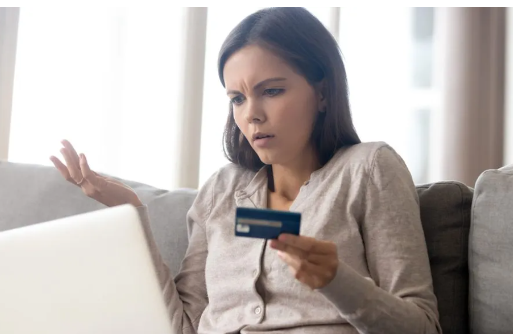 Dois em cada três consumidores desistem de compra online por experiência ruim