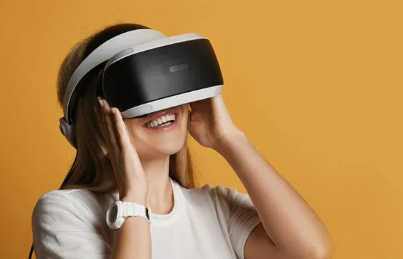 Varejo deve focar em realização, bem-estar e Realidade Virtual para atrair consumidor