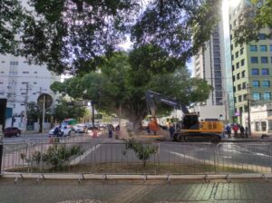 Agetran fecha parte da avenida Afonso Pena e da 13 de Maio para obras no centro