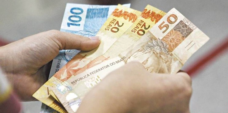 Antecipação do 13º de aposentados vai injetar R$ 23 mi na economia