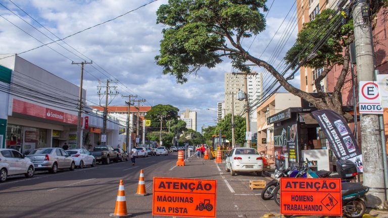 Obras de recapeamento do microcentro continuam; confira: