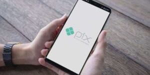 Adesão ao Pix: consumidores esperam novos métodos de pagamento no varejo