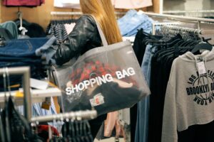 Vendas em shoppings têm alta de 10,6% em fevereiro 