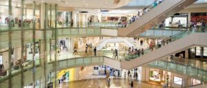 Fluxo de pessoas em shoppings cresce 3,7% em junho