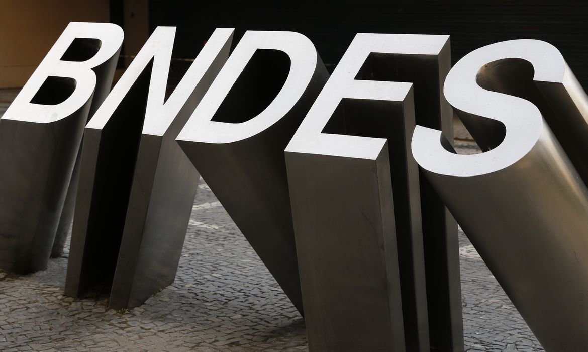 BNDES vai ajudar na capacitação de empreendedores de baixa renda