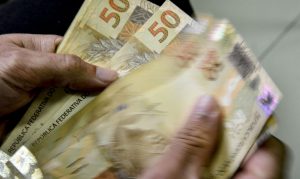 Salário mínimo de R$ 1.320 já está em vigor